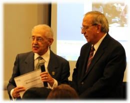 02-reconocimiento-dr-antonio-velazquez-arellano-img_4746