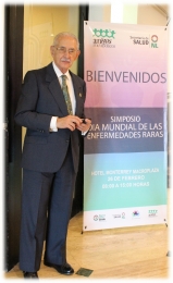 11-dr-antonio-velazquez-arellano-img_4930